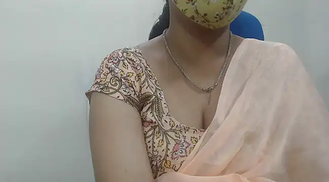 Snapshot of Lovely_Siri_23 chatting on February 20, 2025, 4:14 pm Lovely Siri 23 online show from February 20, 2025, 4:14 pm