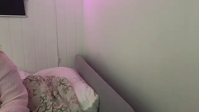 Snapshot of lilleambi chatting on January 3, 2025, 9:36 pm lilleambi online show from January 3, 2025, 9:36 pm