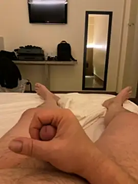 Snapshot of neugrg chatting on February 12, 2026, 10:31 pm neugrg online show from February 12, 2026, 10:31 pm