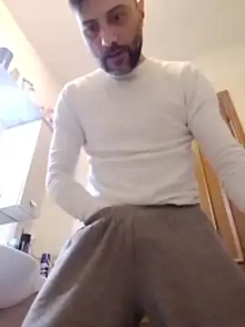 coppiasenzacensura online show from December 16, 2025, 5:55 am