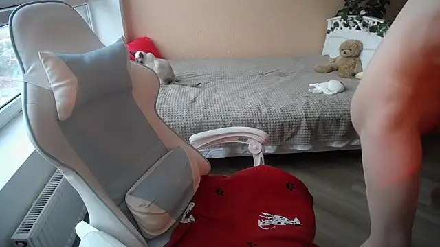 Snapshot of MissLinaDream chatting on March 16, 2025, 2:33 pm MissLinaDream online show from March 16, 2025, 2:33 pm