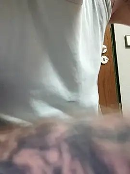 Snapshot of PIercingBoy38 chatting on October 17, 2025, 12:36 am PIercingBoy38 online show from October 17, 2025, 12:36 am