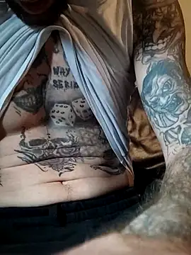 Snapshot of PIercingBoy38 chatting on October 20, 2025, 12:17 pm PIercingBoy38 online show from October 20, 2025, 12:17 pm