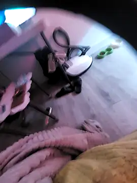 Zingan1983 online show from September 20, 2025, 9:25 am