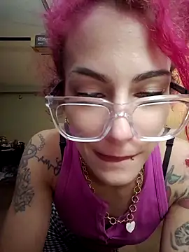 Snapshot of petiteDollface chatting on September 22, 2025, 1:33 am petiteDollface online show from September 22, 2025, 1:33 am