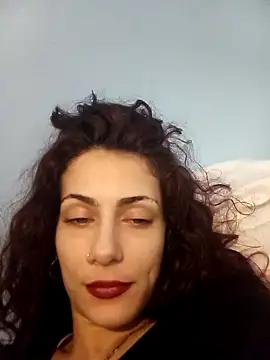 Snapshot of petiteDollface chatting on March 11, 2025, 10:18 am petiteDollface online show from March 11, 2025, 10:18 am