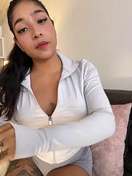 Bellafr online show from January 7, 2025, 9:57 pm