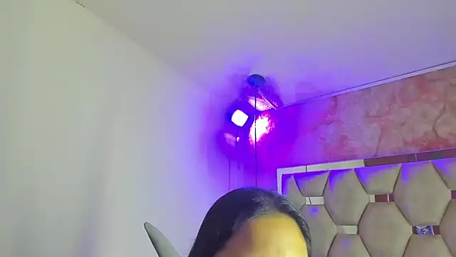 sayumi dirty online show from October 15, 2025, 11:40 am