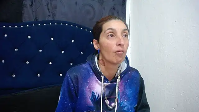 anyu1306 online show from March 20, 2025, 7:47 am