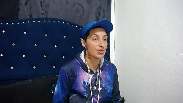 anyu1306 online show from March 15, 2025, 1:41 am