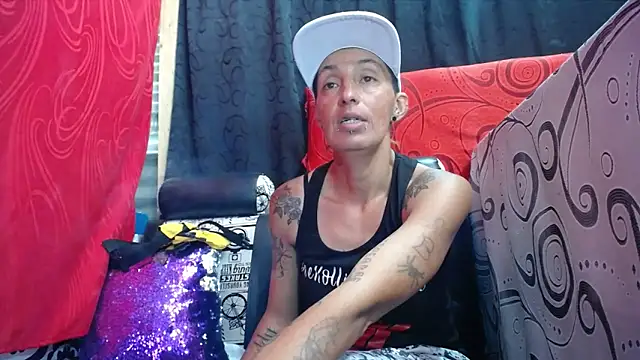 anyu1306 online show from September 10, 2025, 6:40 pm