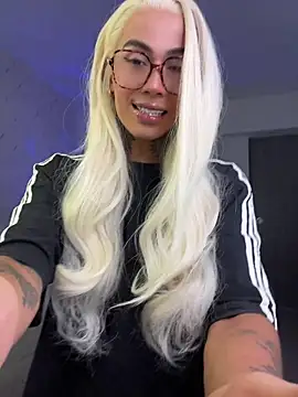 Snapshot of Miss_sagitario chatting on May 5, 2026, 12:19 pm Miss sagitario online show from May 5, 2026, 12:19 pm
