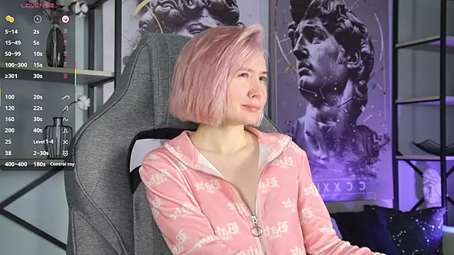 Snapshot of ReiYosimoto chatting on November 5, 2025, 5:05 pm ReiYosimoto online show from November 5, 2025, 5:05 pm