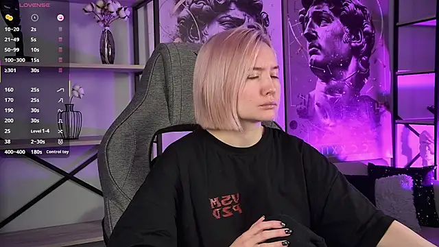 Snapshot of ReiYosimoto chatting on November 26, 2025, 3:34 pm ReiYosimoto online show from November 26, 2025, 3:34 pm