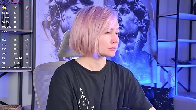 Snapshot of ReiYosimoto chatting on November 21, 2025, 3:33 pm ReiYosimoto online show from November 21, 2025, 3:33 pm