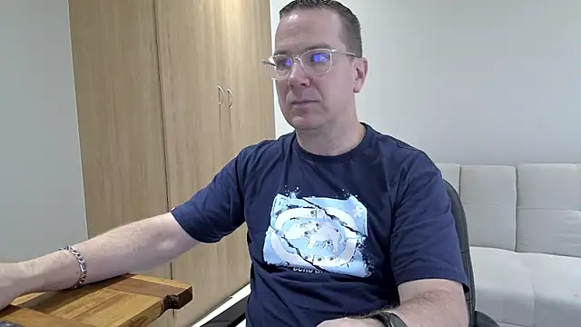 Snapshot of BrettJ81 chatting on December 16, 2025, 12:31 pm BrettJ81 online show from December 16, 2025, 12:31 pm