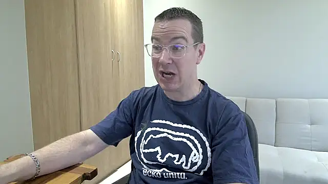 Snapshot of BrettJ81 chatting on February 3, 2026, 2:44 pm BrettJ81 online show from February 3, 2026, 2:44 pm