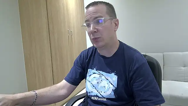 Snapshot of BrettJ81 chatting on March 22, 2026, 4:30 pm BrettJ81 online show from March 22, 2026, 4:30 pm