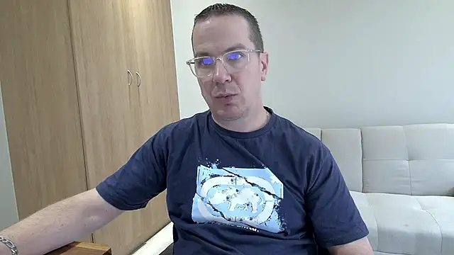 Snapshot of BrettJ81 chatting on March 30, 2026, 11:22 am BrettJ81 online show from March 30, 2026, 11:22 am