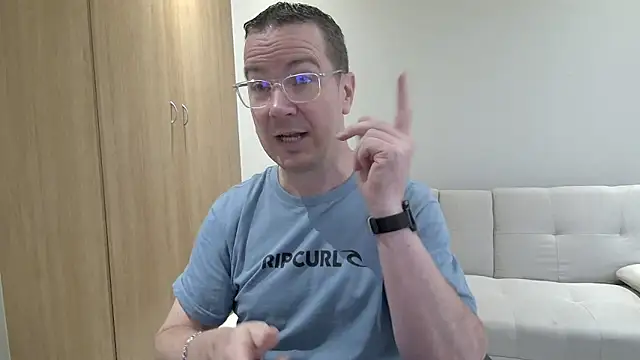 Snapshot of BrettJ81 chatting on March 16, 2026, 2:21 pm BrettJ81 online show from March 16, 2026, 2:21 pm