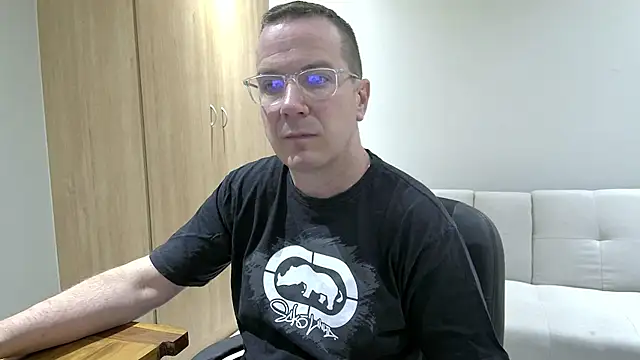 Snapshot of BrettJ81 chatting on March 17, 2026, 5:27 pm BrettJ81 online show from March 17, 2026, 5:27 pm