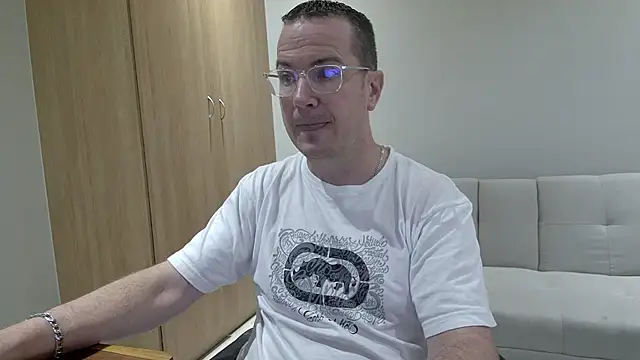 Snapshot of BrettJ81 chatting on March 23, 2026, 2:50 pm BrettJ81 online show from March 23, 2026, 2:50 pm
