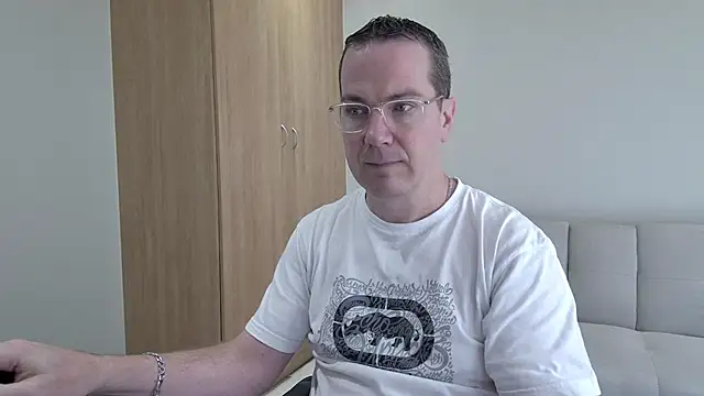 Snapshot of BrettJ81 chatting on May 16, 2026, 11:53 am BrettJ81 online show from May 16, 2026, 11:53 am