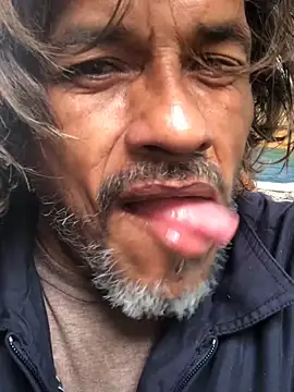 Snapshot of kvr27 chatting on October 20, 2025, 9:48 pm kvr27 online show from October 20, 2025, 9:48 pm