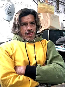 Snapshot of kvr27 chatting on October 12, 2025, 8:43 pm kvr27 online show from October 12, 2025, 8:43 pm