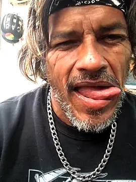 Snapshot of kvr27 chatting on October 26, 2025, 12:16 pm kvr27 online show from October 26, 2025, 12:16 pm