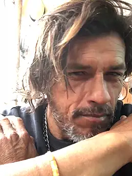 Snapshot of kvr27 chatting on October 24, 2025, 8:08 pm kvr27 online show from October 24, 2025, 8:08 pm