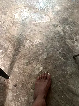 Snapshot of kvr27 chatting on October 30, 2025, 11:30 am kvr27 online show from October 30, 2025, 11:30 am