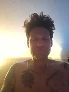 Snapshot of Degusta_avo chatting on April 6, 2026, 11:06 pm Degusta avo online show from April 6, 2026, 11:06 pm