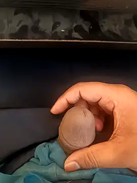 u wan me online show from April 19, 2026, 3:40 am