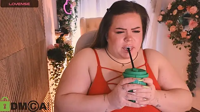 Sheila queen  online show from November 30, 2025, 8:53 pm