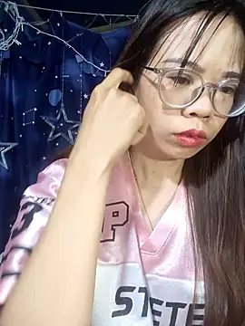   Mai-love19   online show from October 31, 2025, 10:38 pm