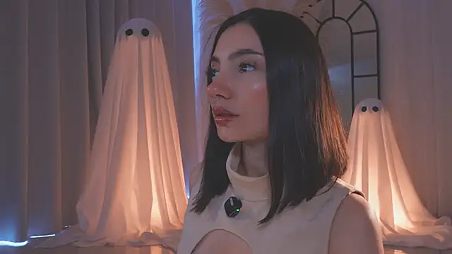 Snapshot of AmyArmstrong chatting on October 26, 2025, 7:58 pm AmyArmstrong online show from October 26, 2025, 7:58 pm