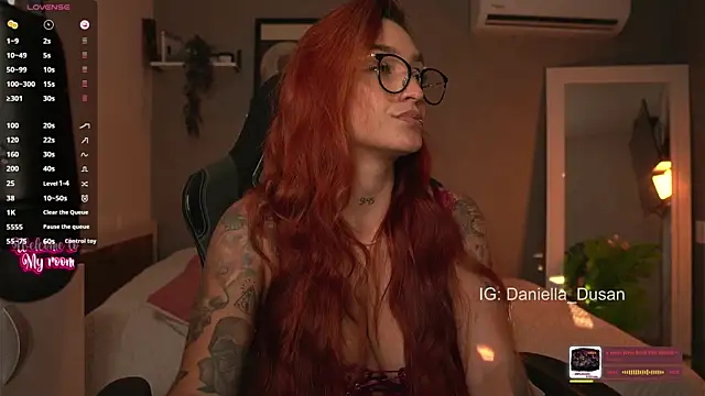 Snapshot of DaniDusan_ chatting on January 20, 2025, 10:37 pm DaniDusan  online show from January 20, 2025, 10:37 pm