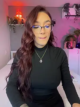 DaniDusan  online show from November 9, 2025, 5:28 pm