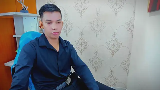 Edwin Blaz online show from October 24, 2025, 9:03 pm