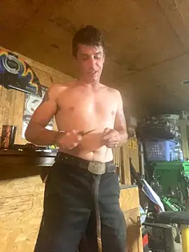 DillPie online show from September 10, 2025, 2:43 am