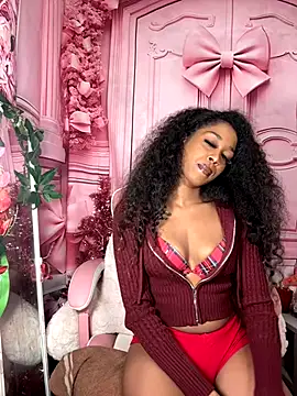 mismialove online show from December 17, 2025, 11:04 am