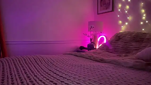 Snapshot of Fitnessbabe69 chatting on November 14, 2025, 7:23 am Fitnessbabe69 online show from November 14, 2025, 7:23 am