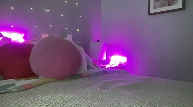 Snapshot of Fitnessbabe69 chatting on February 23, 2025, 11:55 am Fitnessbabe69 online show from February 23, 2025, 11:55 am