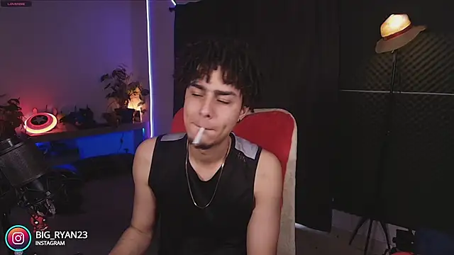 Snapshot of bigryann23 chatting on September 11, 2025, 9:48 pm bigryann23 online show from September 11, 2025, 9:48 pm