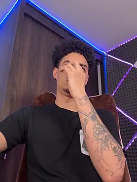 Snapshot of bigryann23 chatting on February 8, 2026, 3:26 am bigryann23 online show from February 8, 2026, 3:26 am