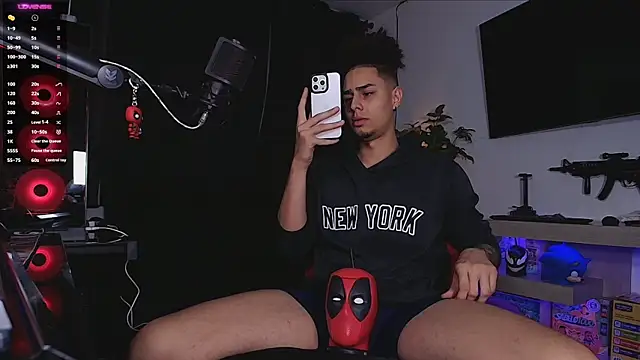 Snapshot of bigryann23 chatting on March 15, 2025, 3:40 am bigryann23 online show from March 15, 2025, 3:40 am