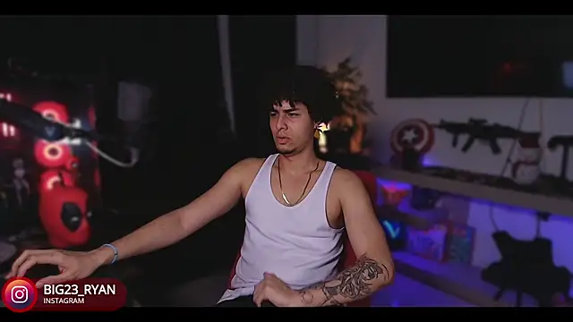 Snapshot of bigryann23 chatting on February 16, 2025, 4:31 am bigryann23 online show from February 16, 2025, 4:31 am