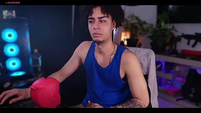 Snapshot of bigryann23 chatting on January 19, 2025, 6:53 pm bigryann23 online show from January 19, 2025, 6:53 pm